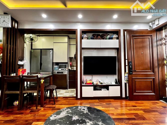 BÁN CĂN HỘ TẬP THỂ XỊN – THỊNH HÀO, TÔN ĐỨC THẮNG, ĐỐNG ĐA. 80M2 – 2PN. 4,78 TỶ - 9