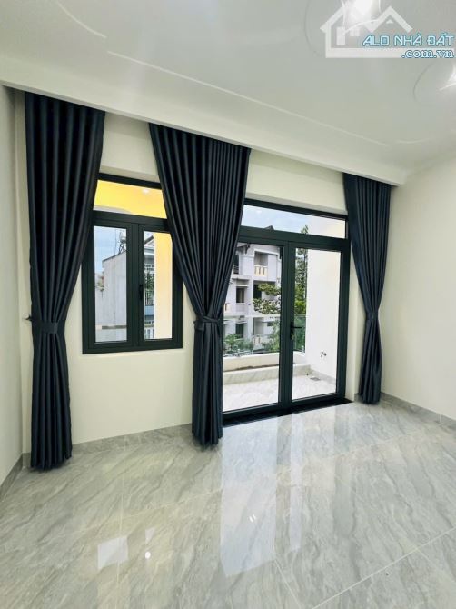 BÁN NHÀ 1 TRỆT 2 LẦU (HOÀN CÔNG) PHƯỜNG BIÊN HOÀ. DT: 72M2. GIÁ: 4TỶ2 TL - 9