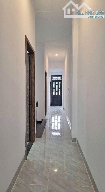 CHỦ GỬI BÁN 2 CĂN NHÀ 1 TRỆT 1 LẦU PHƯỜNG BIÊN HOÀ. DT: 4x18=72M2. GIÁ: 3TỶ8 - 9
