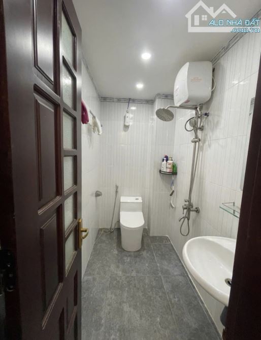NHÀ 3 TẦNG KIỆT NGUYỄN TRI PHƯƠNG - GẦN NGUYỄN HỮU THỌ - 4.5TỶ. - 9