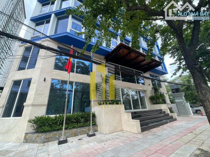 CHO THUÊ SÀN VĂN PHÒNG 300M2 TÒA GÓC 2 MẶT TIỀN ĐẸP – GIÁ 86 TRIỆU - 9