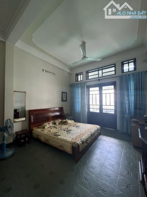 NHÀ 3 TẦNG SAO BIỂN, CÁCH BIỂN 2P ĐI BỘ, 98M2, ĐƯỜNG 8M, GIÁ CHỈ 9,5 TỶ - 9