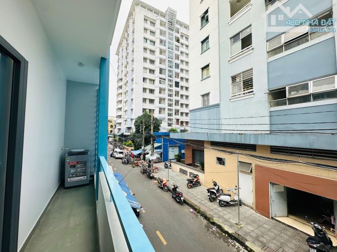 SIÊU PHẨM CĂN HỘ 2PN FULL NỘI THẤT BAN CÔNG NGAY QUẬN 10 - 9