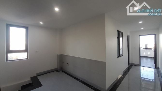 🛖: bán nhà 4 tầng, Tôn Đức Thắng, phường An Dương, quận Lê Chân, 🚘 đỗ cửa 💸: 6,8 tỷ (01 - 6