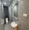 Bán nhà ngõ Thông Phong Tôn Đức Thắng gần phố dân xây hiện đại 23m 6 tầng  giá 6.85 tỷ .