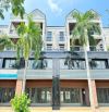 Bán gấp Nhà phố kinh doanh mặt tiền Nguyễn Hữu thọ  dự án Zeitgeist Nhà Bè