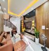 Bán nhà Đỗ Nhuận, 40m2 hơn 8 tỷ, sát CV Hoà Bình, ô tô, ngõ thông, full nội thất VIP