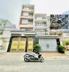 CHDV mặt tiền khu Tên Lửa - Thang máy - 5 tầng - 4x32m - 21PN - Dòng tiền 50 triệu/ tháng
