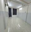 BÁN NHÀ SÁT HUƠ.G LỘ 2 - NGÃ TƯ 4 XÃ ÔTÔ NGỦ TRON.G NHÀ - ( 4X15M )