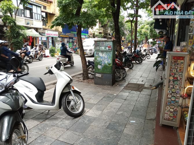Bán nhà Mặt Phố Hàng Bông, Diện tích 442m2, Mặt tiền 14.5m, Giá Đầu Tư: 259 Tỷ