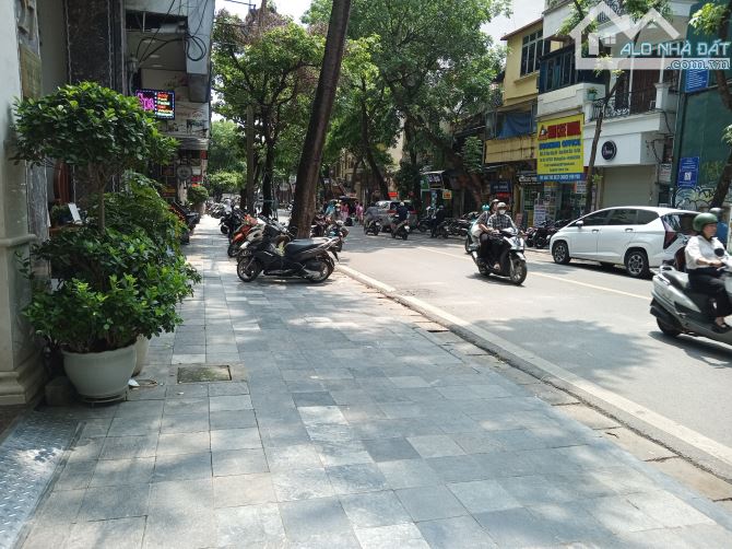 LÃI 387 TỶ -  Bán nhà mặt phố Hàng Bông DT 485m2 -  MT 16.5m - Đầu tư siêu lời 387 tỷ