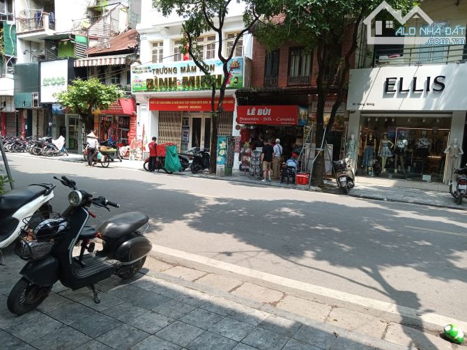 Bán nhà Mặt Phố Hàng Bông, DT 384m2, Mặt tiền 13.5m, Giá 196 Tỷ