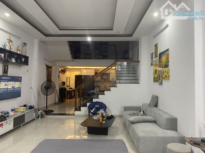 Bán nhà 3T có dòng tiền 17tr/tháng - Nam việt Á - Đà nẵng