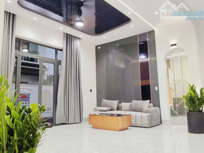 NHÀ LẦU ĐÁNG SỐNG TRUNG TÂM TP BIÊN HOÀ