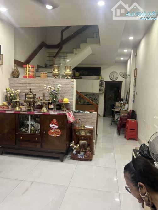 Bán nhà Mặt tiền chợ Tân Hương, 80m, 4,1x19m, 4 Tầng, 4PN, 4WC, đường mặt tiền kinh doanh