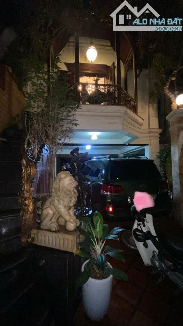 Siêu Biệt Thự Tô Ngọc Vân – Duy Nhất Thị Trường, 162m², 16m MT, VIP, Giá 60 Tỷ