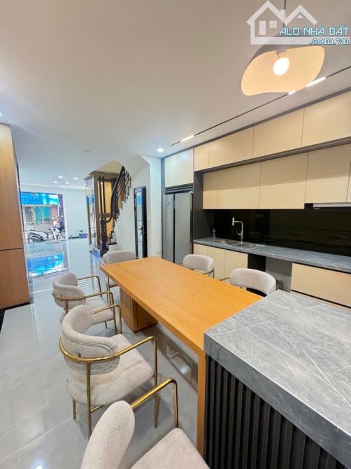 Lô Góc Đình Thôn – Phạm Hùng 55m2, 4 tầng, nhà mới vào ở luôn, thang máy, nội thất đẹp