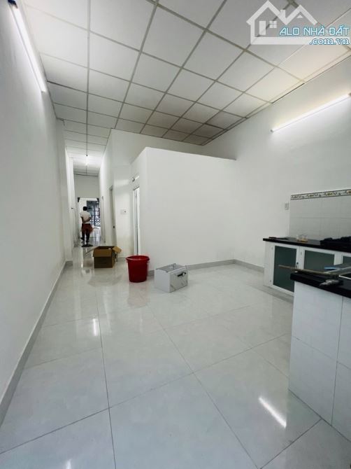 NHÀ C4 ĐẸP NỞ HẬU (5,9/10x11), PHÚ XUÂN, NHÀ BÈ, CHỈ 3,5Tỉ