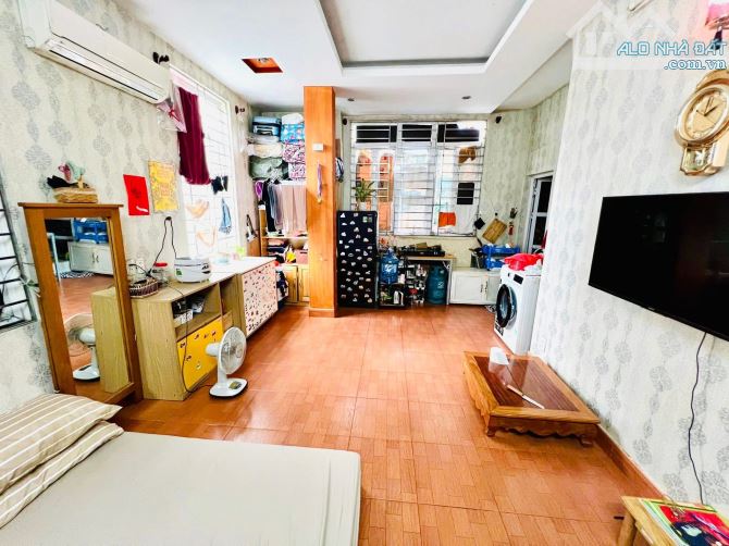 Vũ Ngọc Phan, 44m, 8 phòng, Lô góc 2 mặt ngõ thông, Ô tô tránh, Kinh doanh đỉnh, Sổ vuông
