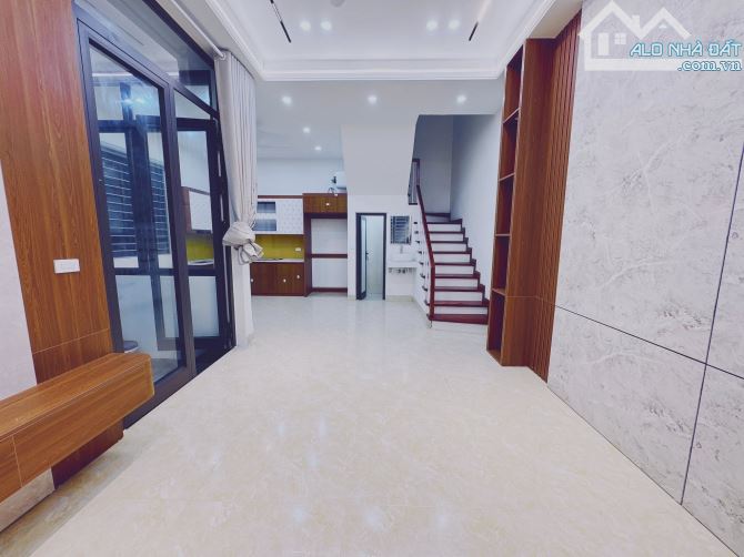 NHÀ MỚI SIÊU ĐẸP LÔ GÓC 14 TỶ 50m 5 TẦNG MT 6,2m Ô TÔ ĐỖ KINH DOANH XUÂN ĐỈNH BẮC TỪ LIÊM