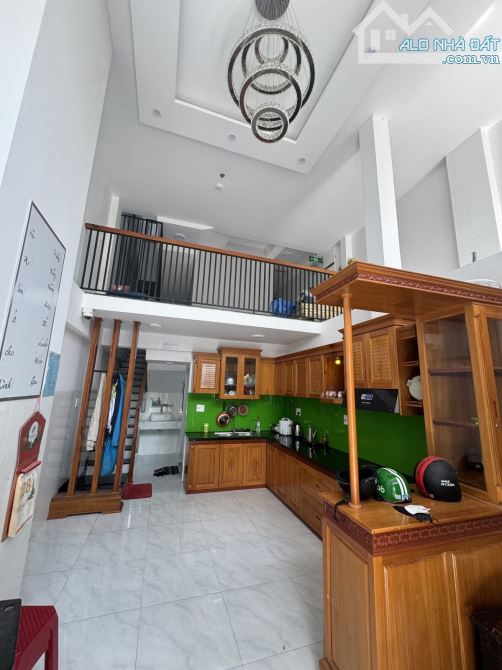 Chính chủ cần bán nhanh tòa căn hộ thang máy đường Khái tây đông. Ngũ Hành Sơn