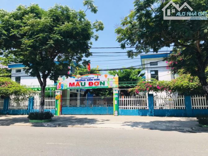 Đường 10m5 Trần Anh Tông Thông Biển. S=125m2 ( 5x20) Giá: 8.2 tỷ