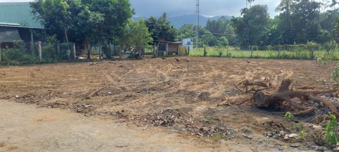 Đất xây nhà vườn xã hòa vang, 450m2 đất ở ngang 18m