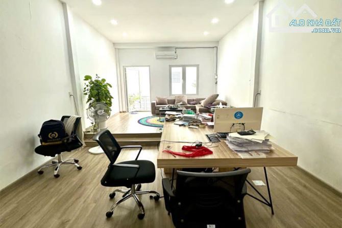 Bán nhà đường Tiền Giang Phường 2 Tân Bình, 2 Tầng 4.2m x 16m 66 m² - Giá 8.5 tỷ TL
