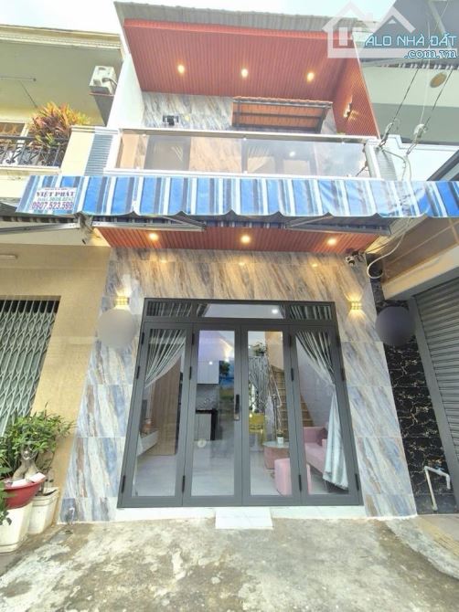 Nhà mới ngang khủng 4m, hẻm xe tải 7m, không quy hoạch lộ giới