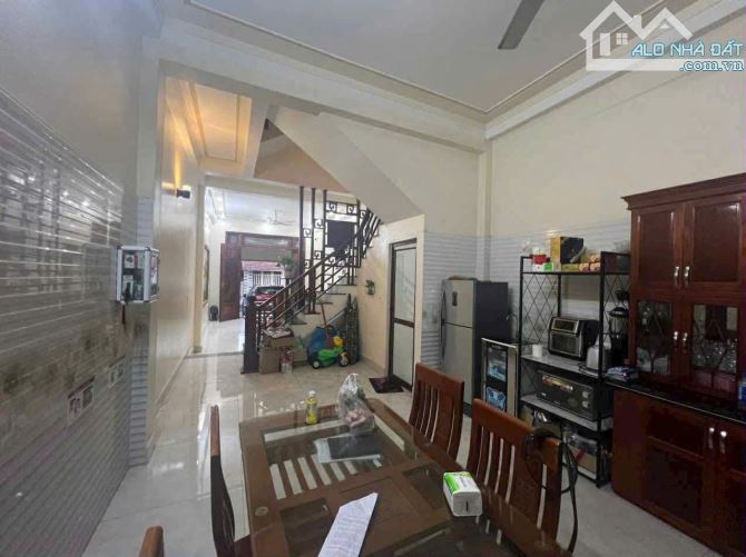 Bán nhà 3 tầng 80m2 full nội thất chỉ việc xách valy về ở, phúc khánh- Vũ Phúc tp TháiBình