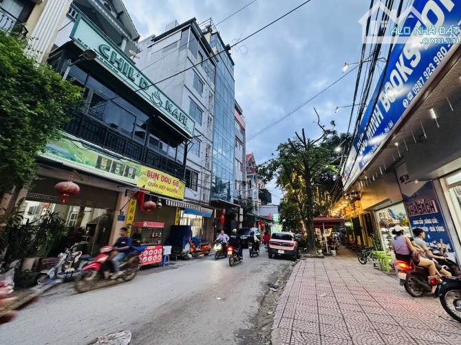 Bán Đất Lê Quang Đạo 70M- kinh doanh - oto tránh