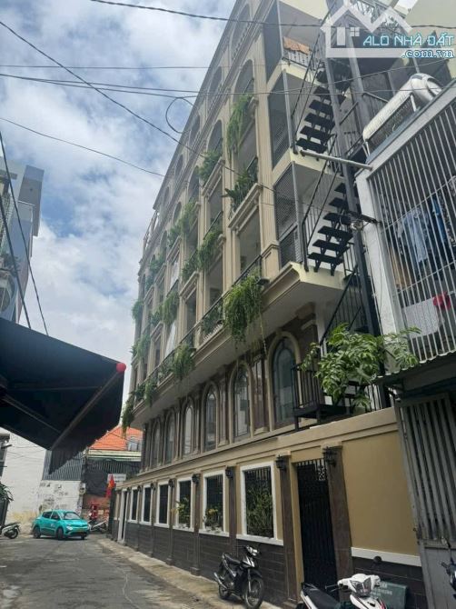 Bán CHDV căn góc hẻm 8m Lũy Bán Bích Tân Phú 6.5x28m đúc lửng 3 lầu ST giá 36 tỷ TL