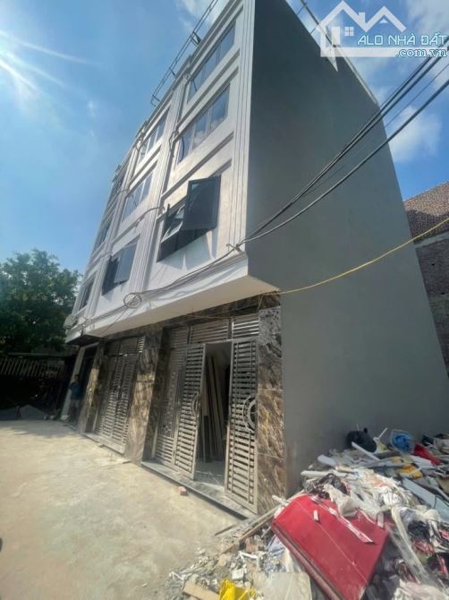 Nhà mới ở ngay Cầu Diễn - 32m2 - 6 tầng - ngõ nông rộng