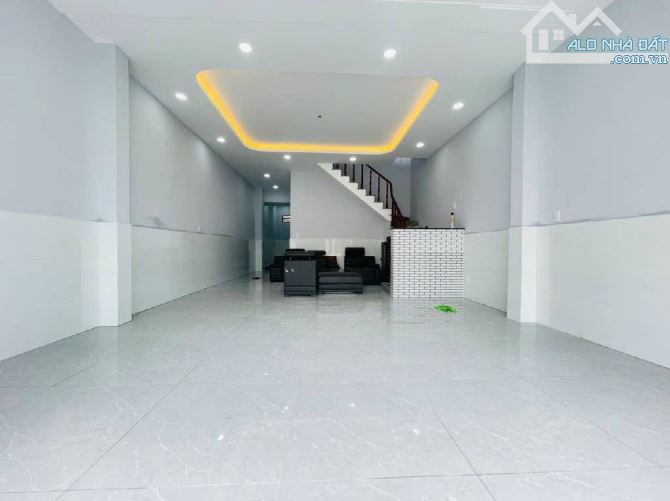 Bán Nhà Ngay Tân Phú 90m2 - Gần Tân Hương - 2 Tầng BTCT - Hẻm Rộng HC Đủ - Nhỉnh 6 Tỷ