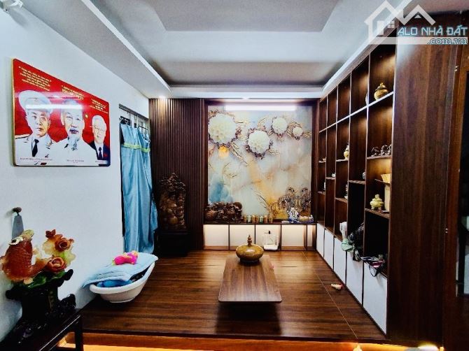 SIÊU PHẨM NHÀ ĐẸP LÔ GÓC MT5MX5T - 30M RA MẶT PHỐ KIM GIANG THANH XUÂN - 9.5 ĐỒNG