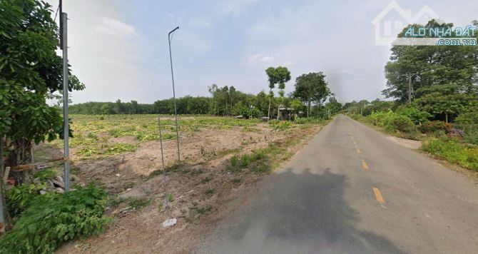 Bán đất 360m2 ngang 10m có 200m2 TC giá 700tr bao toàn bộ phí, ngay Trường cấp 2