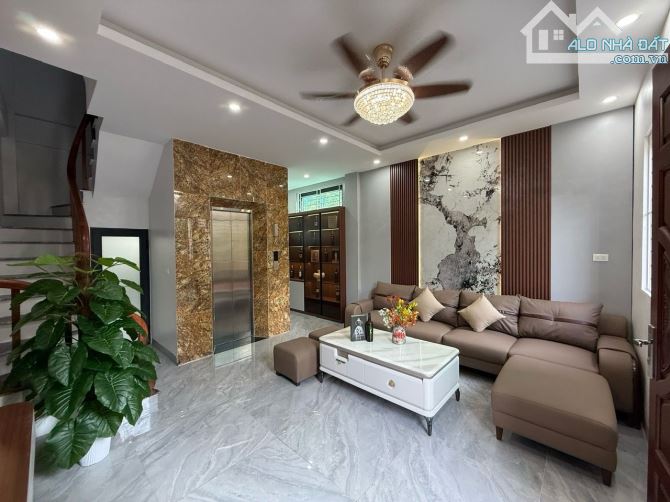 Siêu phẩm liên mạc - nhà mới full nội thất - ngõ ô tô - thang máy
