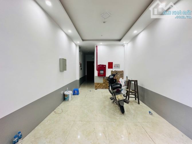 Bán nhà dòng tiền 50 triệu/ tháng Xuân La 51m2 x 7 tầng 10 phòng trọ giá 14.x tỷ