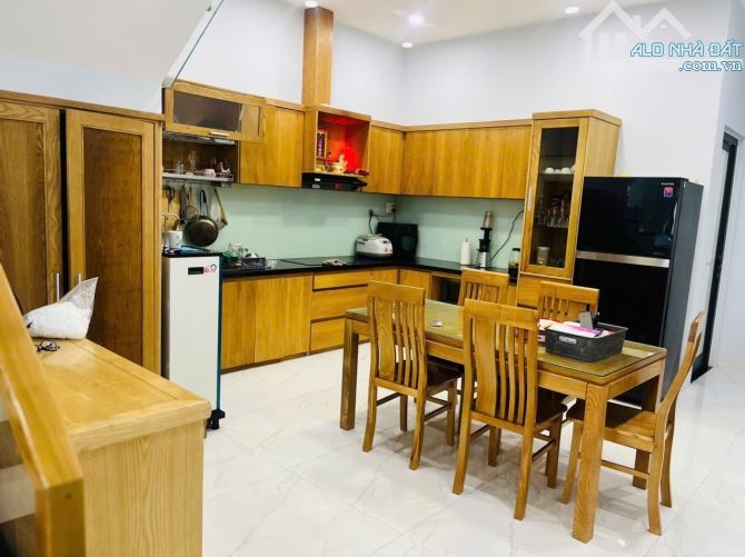 🌊 SIÊU PHẨM NHÀ 3 TẦNG MẶT TIỀN CAO SƠN 8 – CÁCH BIỂN TÂN TRÀ CHỈ 100M 🌊