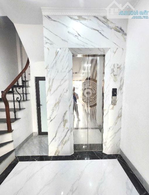 BÁN NHÀ TRỊNH ĐÌNH CỬU 35M2, 6 TẦNG, THANG MÁY, HƠN 8 TỶ