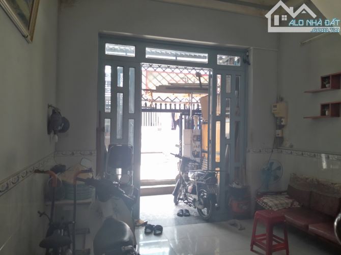 Bán nhà trục chính hẻm 388 Đường NVC nối dài. Hẻm thông,m