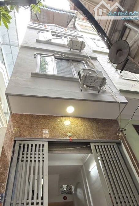 BÁN NHÀ NGÕ 211 KHƯƠNG TRUNG 30M2, 4 TẦNG NHỈNH 6 TỶ