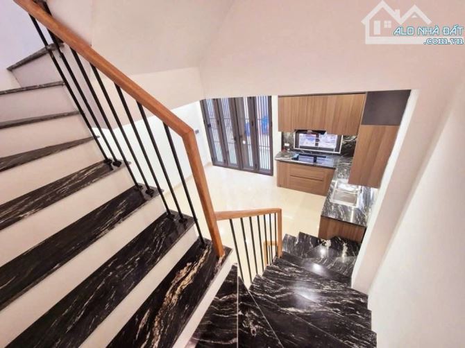Bán nhà 44m², dân xây chắc chắn tại trâu quỳ gia Lâm, full nội thất xách vali về ở ngay