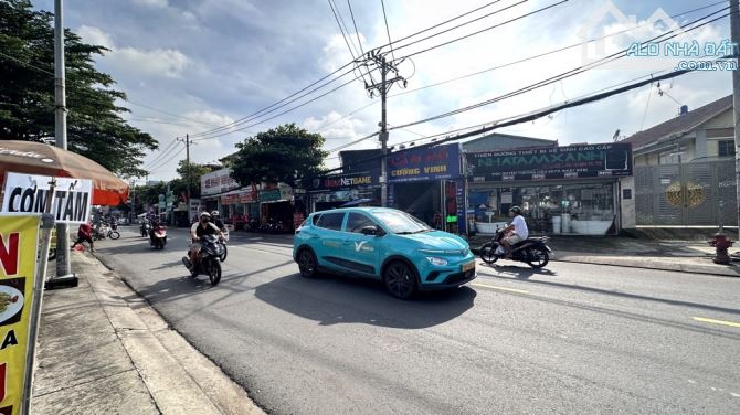 Nhà trệt lầu 10 x 42 mặt tiền Nguyễn Ảnh Thủ, gần ngã ba Đông Quang