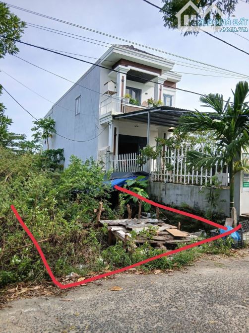 Bán lô đất diện tích rộng 180m sát quốc Lộ 1A- ngay cổng chào thôn Quang Châu