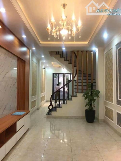 Bán nhà Quan Nhân nội thất sang trọng ngõ thông 2 thoáng 62m 5 tầng giá 15 tỷ  .