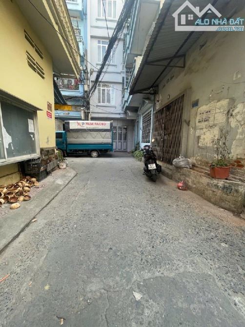 BÁN ĐẤT TẶNG NHÀ CẤP 4 YẾT KIÊU – 50M² – 13 TỶ – HÀ ĐÔNG