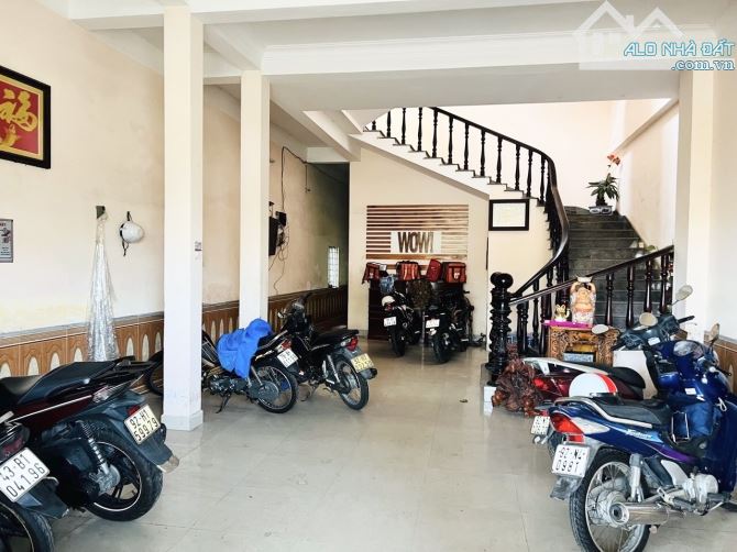 Bán nhà MT Lê Văn Hiến, 3 Tầng, 306m2(6x51), 15 phòng, chỉ 16.x tỷ
