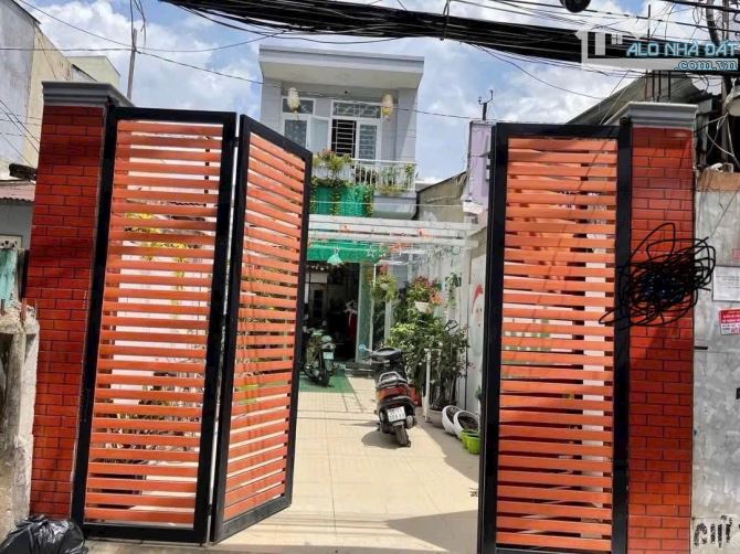 - Bán nhà Đường số 2, P.16, Gò Vấp. Cách vài căn là ra MT Lê Đức Thọ.ngang 4,2-28(115m2)