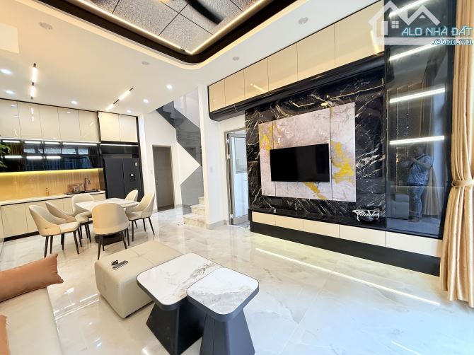 🏡 NHÀ MỚI 3 MÊ – 3 TẦNG ĐẸP KHÔNG TÌ VẾT – K272 TRẦN CAO VÂN, THÔNG K545 NGUYỄN TẤT THÀNH
